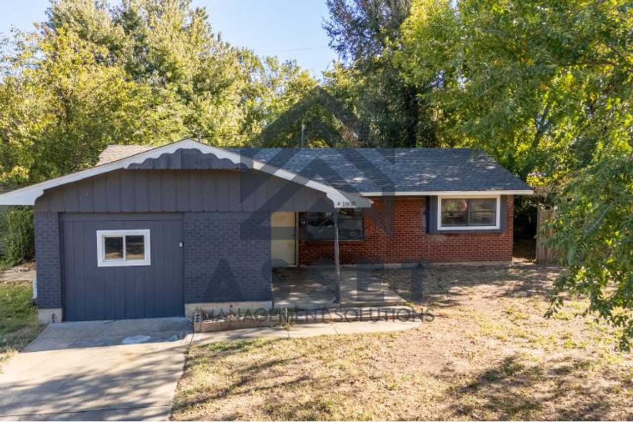 1808 Treat Dr - Photo 4 of 23