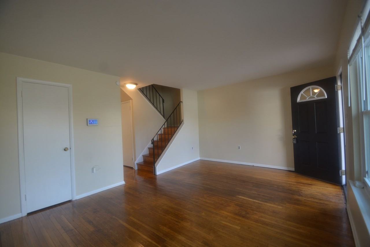 7 Gilbert Ct - Photo 5 of 41