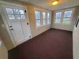 featured image of 240 E Dunham Ave