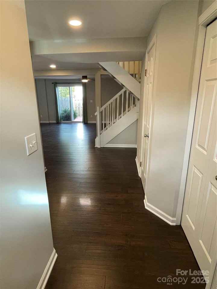 232 Water Oak Dr #185 - Photo 5 of 18