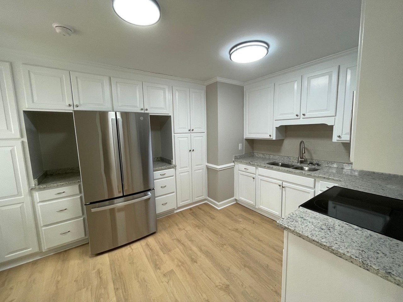 606 Poe St Sw - Photo 5 of 24