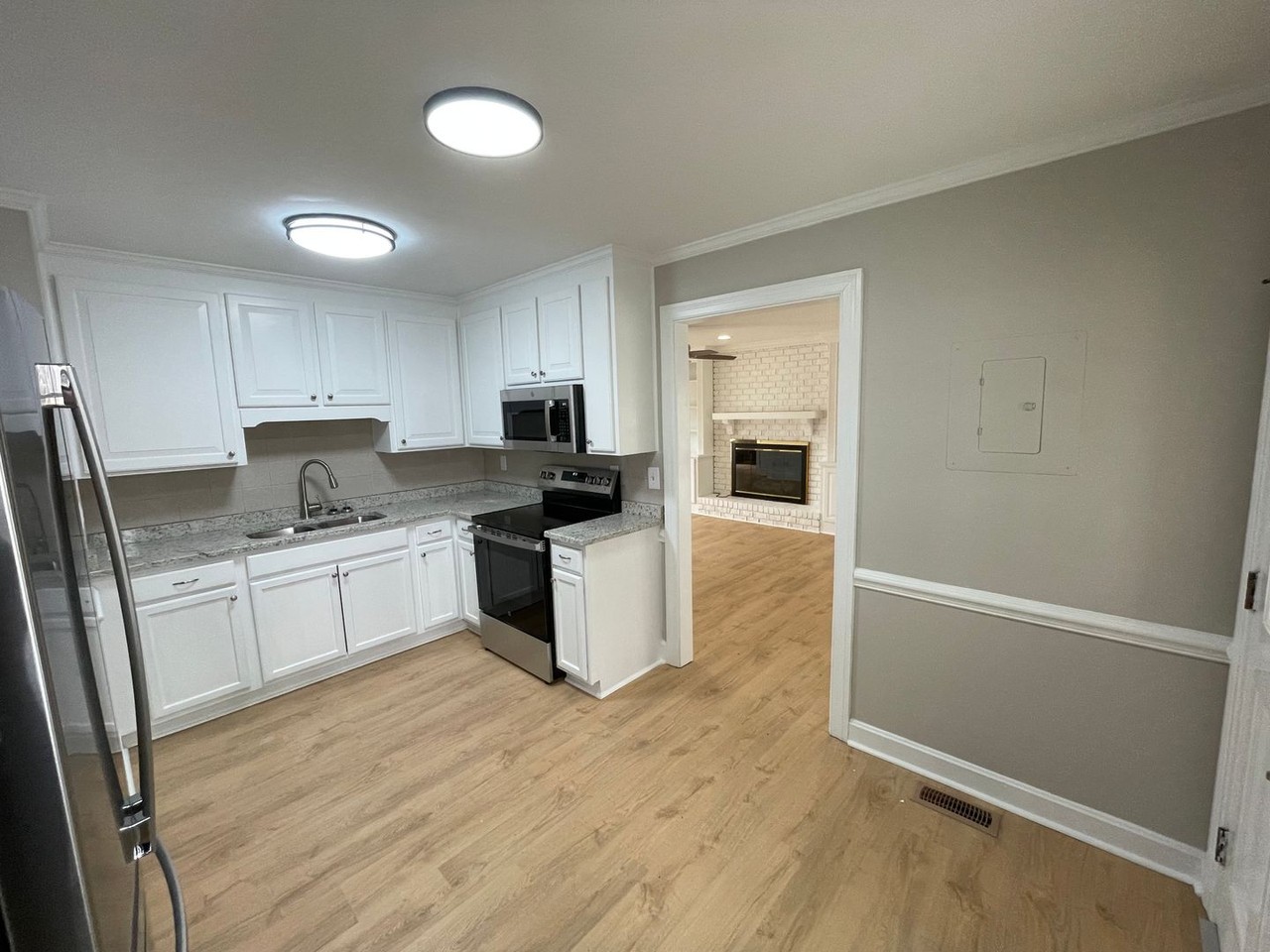 606 Poe St Sw - Photo 6 of 24