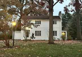 featured image of 859 N Grant St