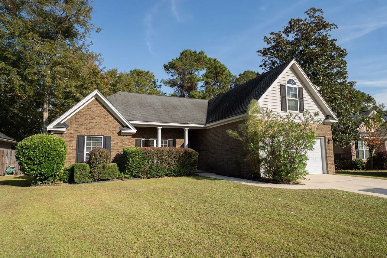 28 Dunnoman Dr - Photo 3 of 26