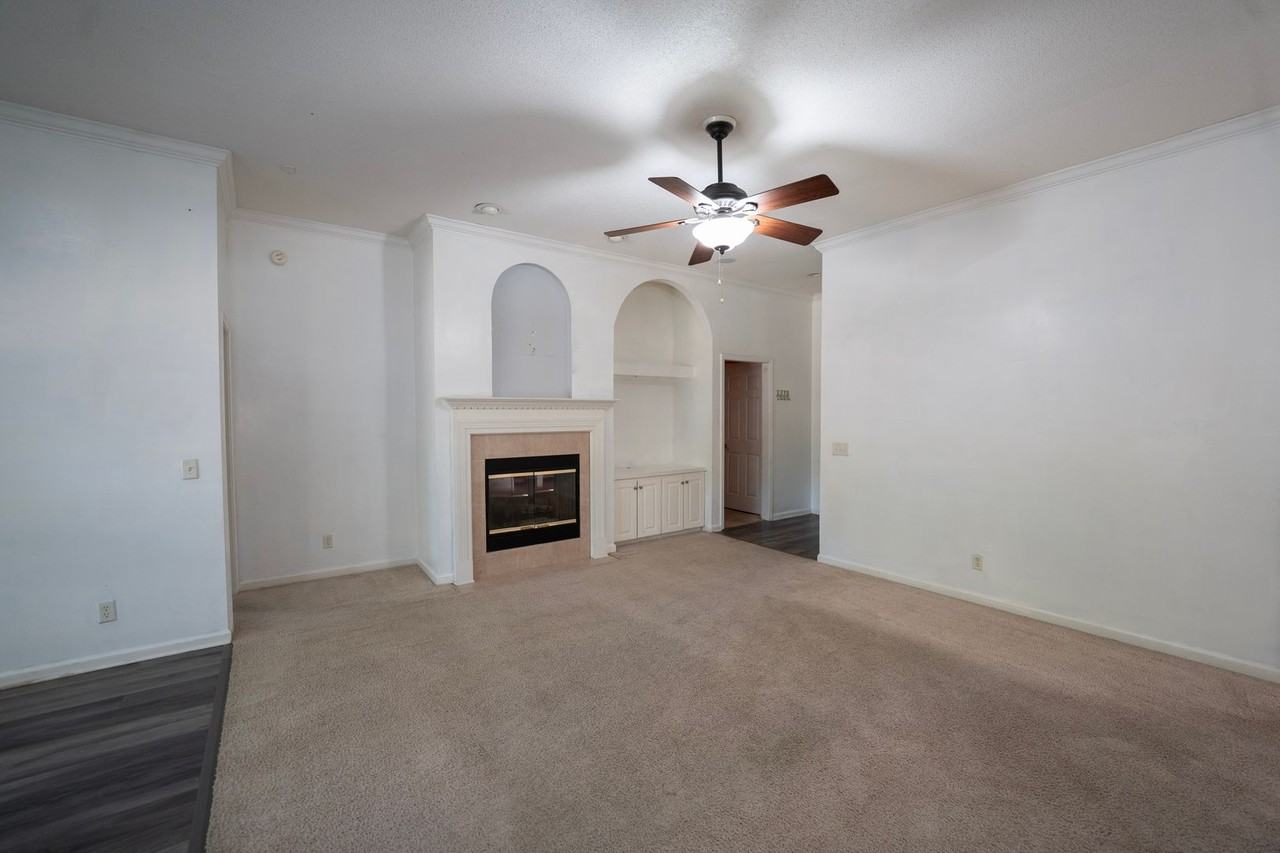 28 Dunnoman Dr - Photo 6 of 26