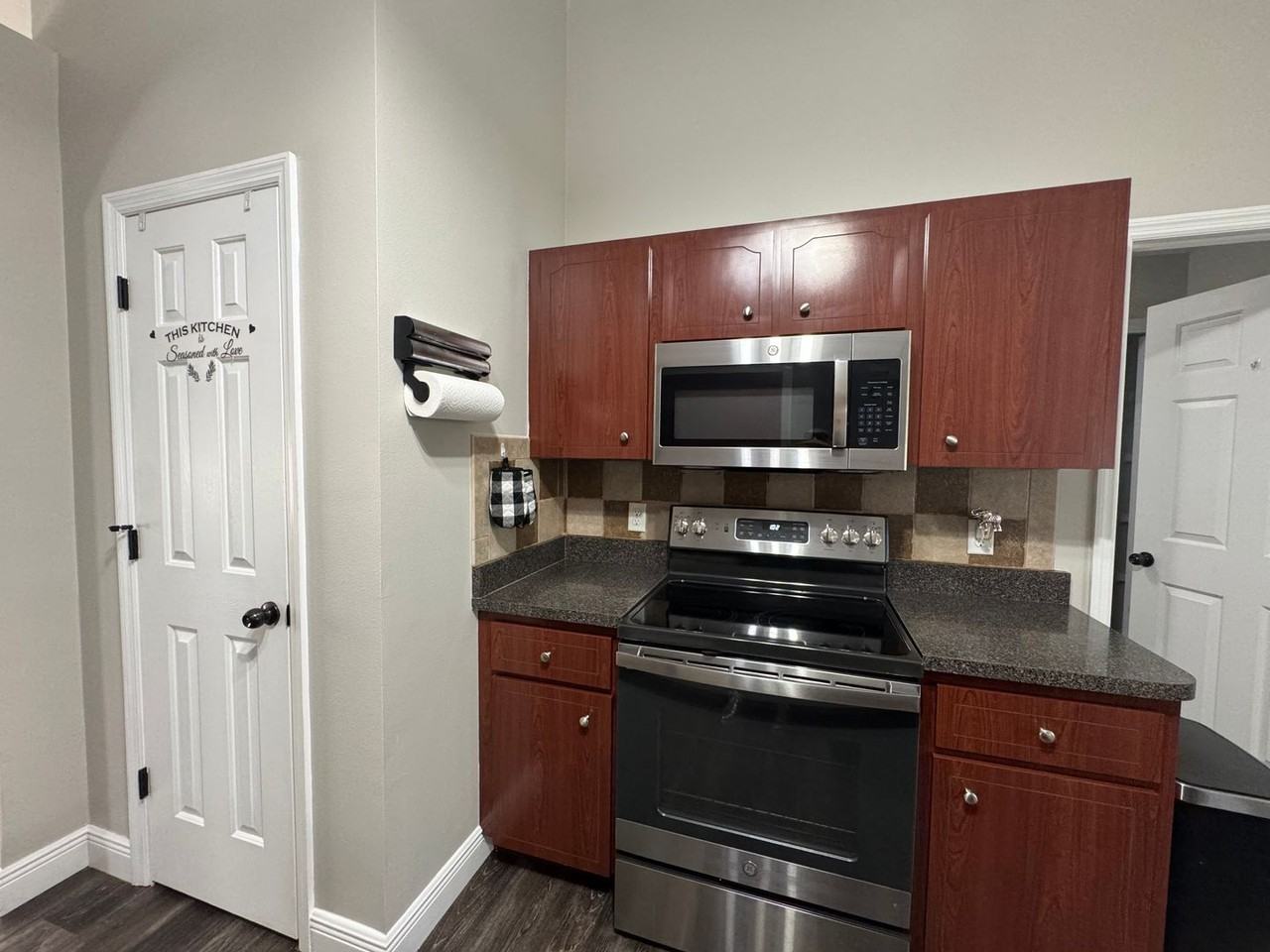 5615 Sw 138th Ter - Photo 4 of 28