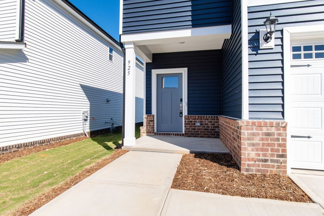 925 Grand Mesa Dr - Photo 2 of 41