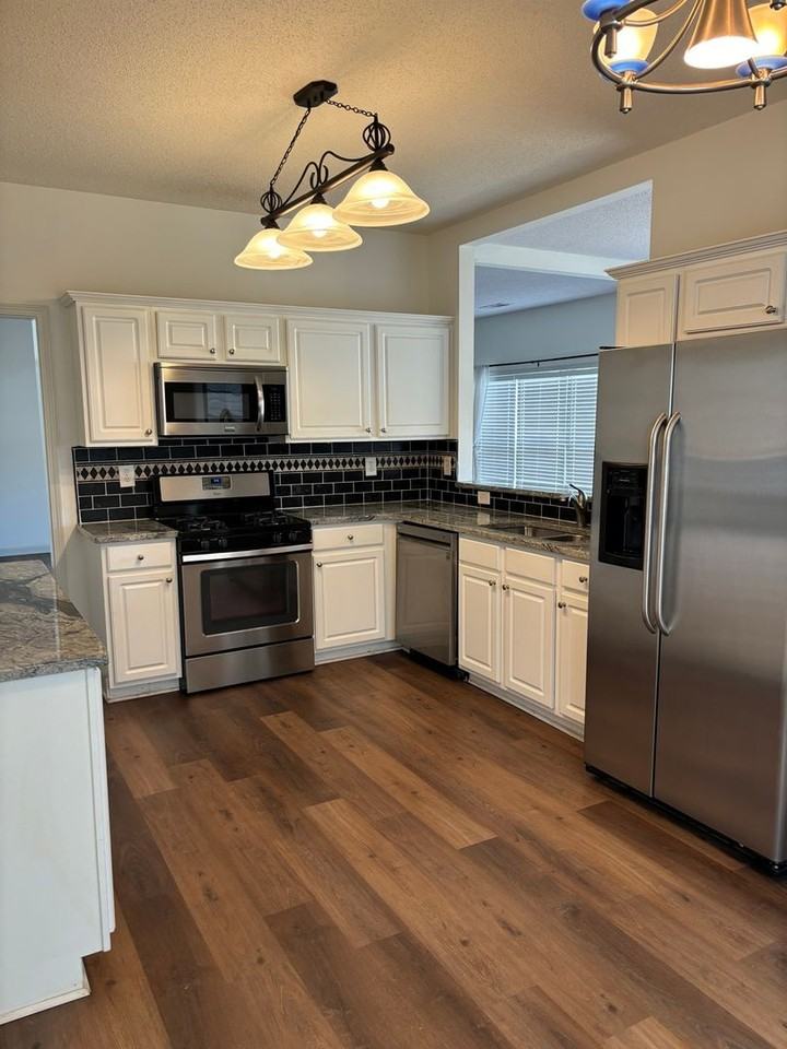 1718 Bentridge Dr Nw - Photo 3 of 25