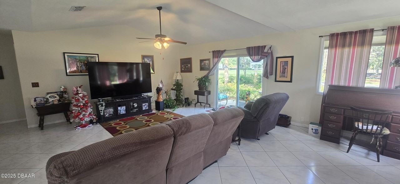 21 Jasmine Run - Photo 3 of 15