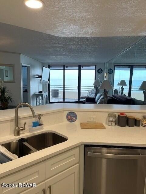 3115 S Atlantic Ave Apt 201 #201 - Photo 7 of 14