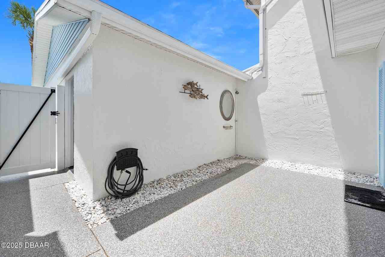 56 Chippingwood Lane - Photo 4 of 41