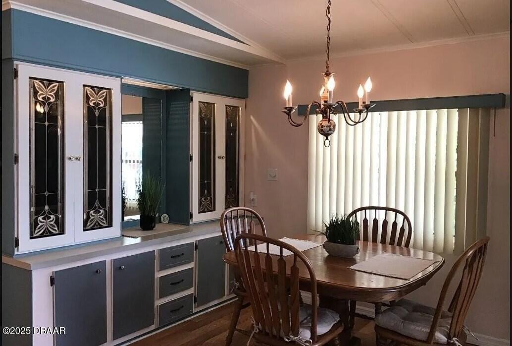 340 Windsor Dr - Photo 6 of 19