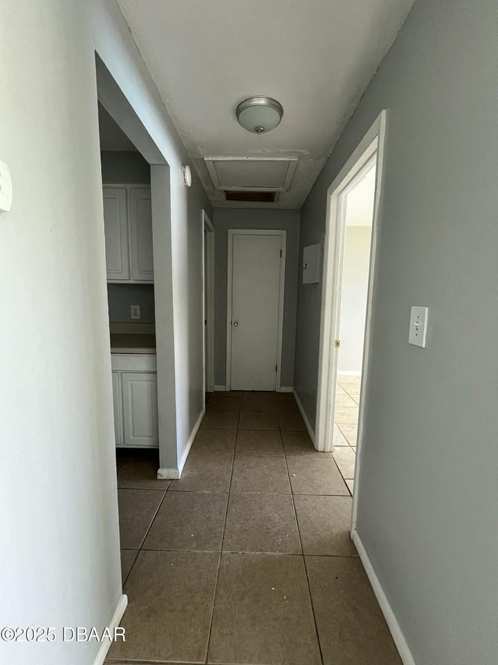 1850 South Park Avenue #A24 - Photo 4 of 9