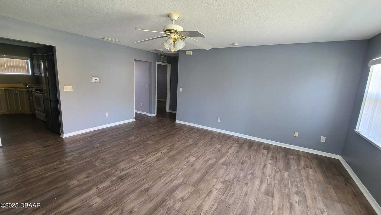 247 College Park Dr - Photo 4 of 11