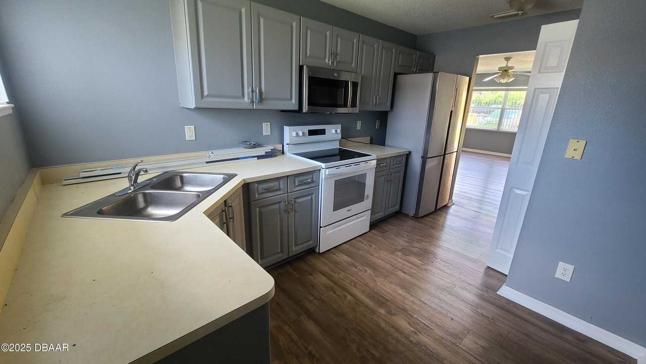 247 College Park Dr - Photo 5 of 11