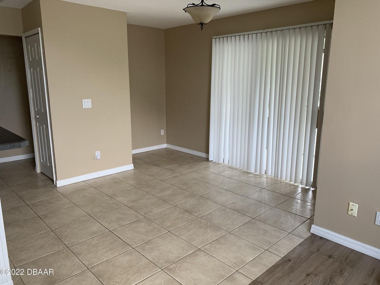 942 Bakewell Ct Apt 202 #202 - Photo 4 of 15