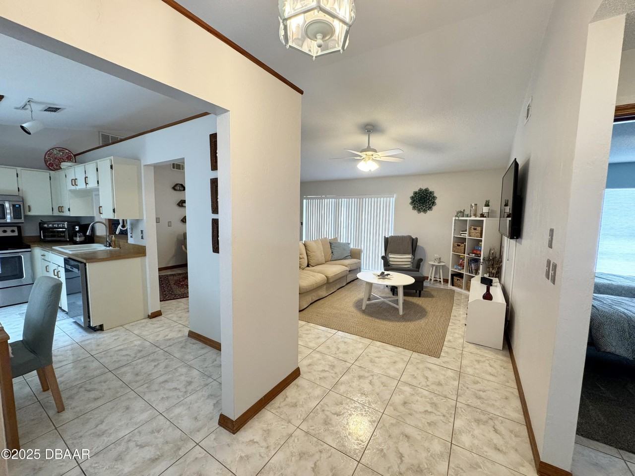 54 Capistrano Drive - Photo 2 of 17