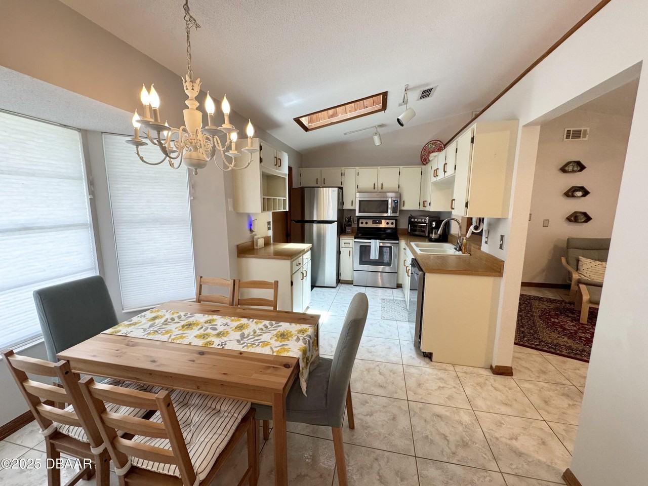 54 Capistrano Drive - Photo 3 of 17