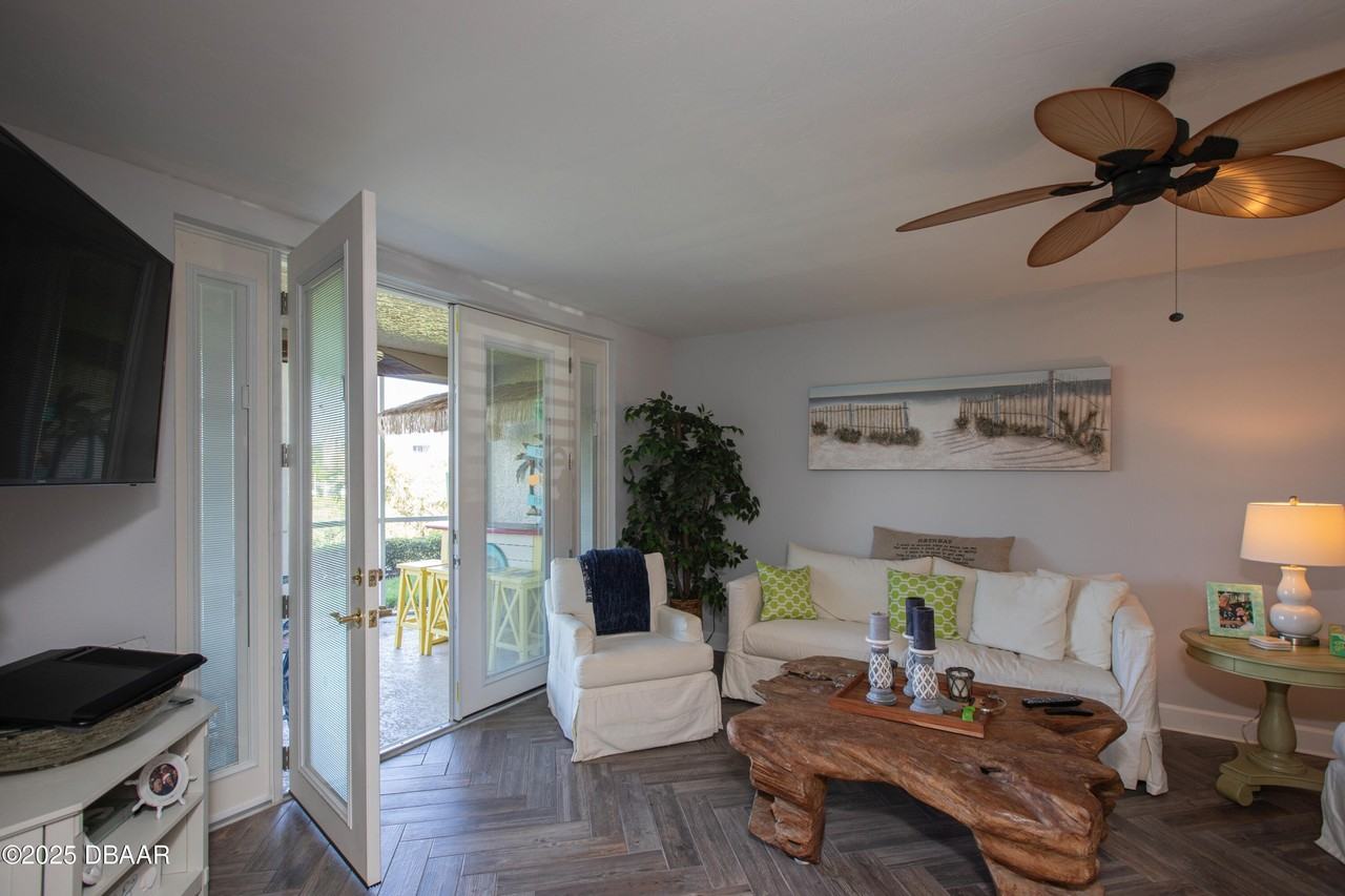 432 Bouchelle Drive #103 - Photo 7 of 32