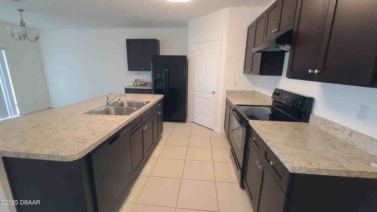 5296 Bear Corn Run - Photo 4 of 31