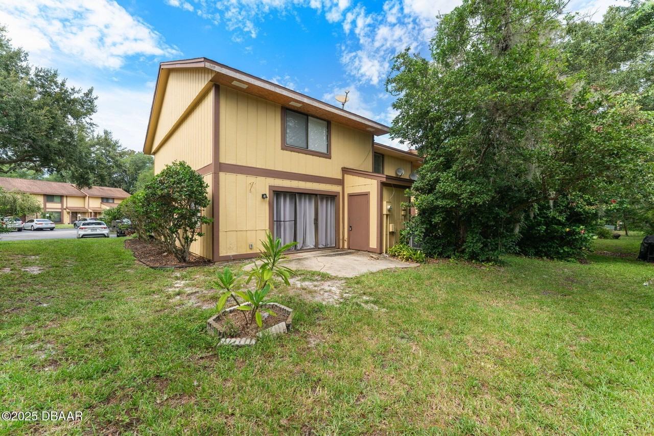 9 Lakewood Park Dr - Photo 4 of 24