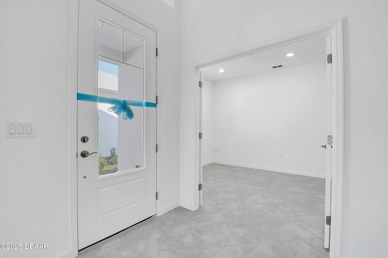 215 Summertime Pl - Photo 6 of 50