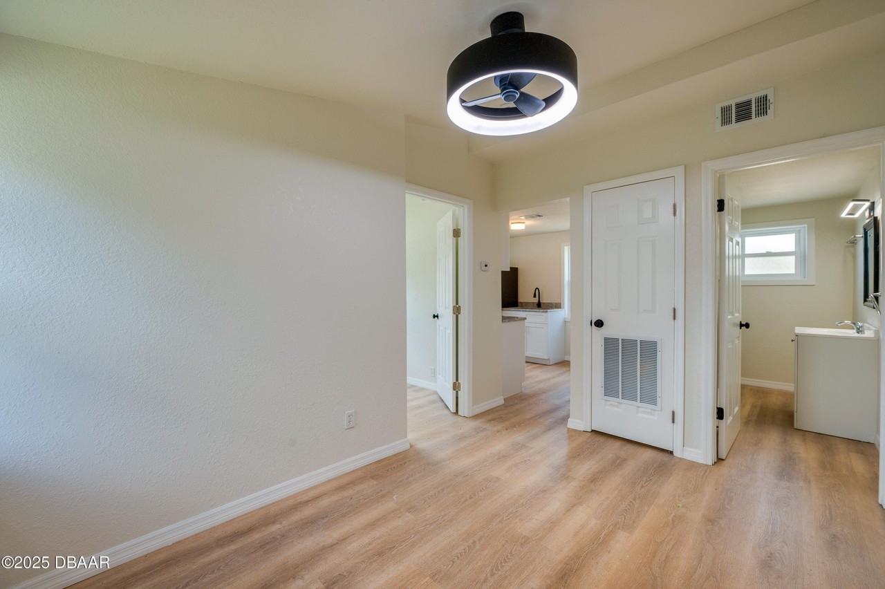 259 Jefferson St Apt 1 #1 - Photo 2 of 11