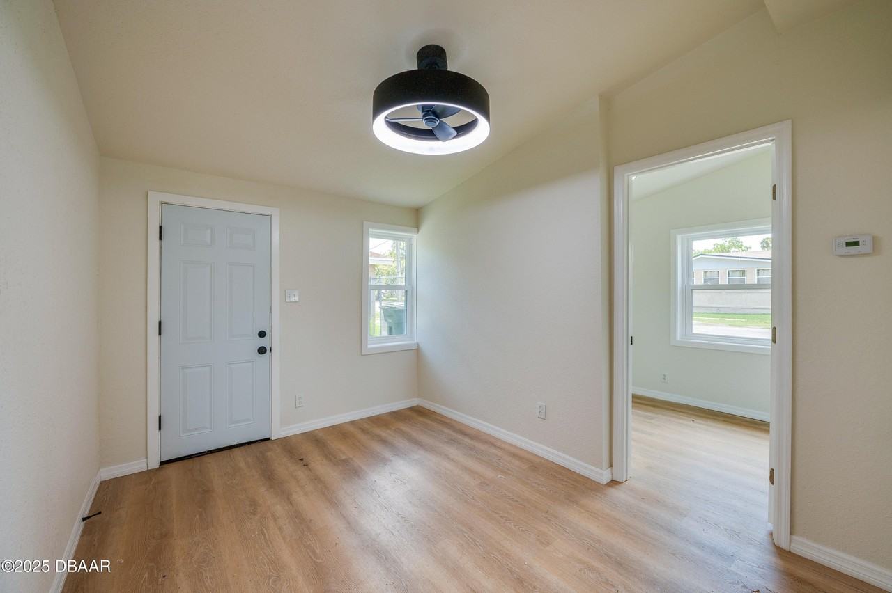 259 Jefferson St Apt 1 #1 - Photo 3 of 11