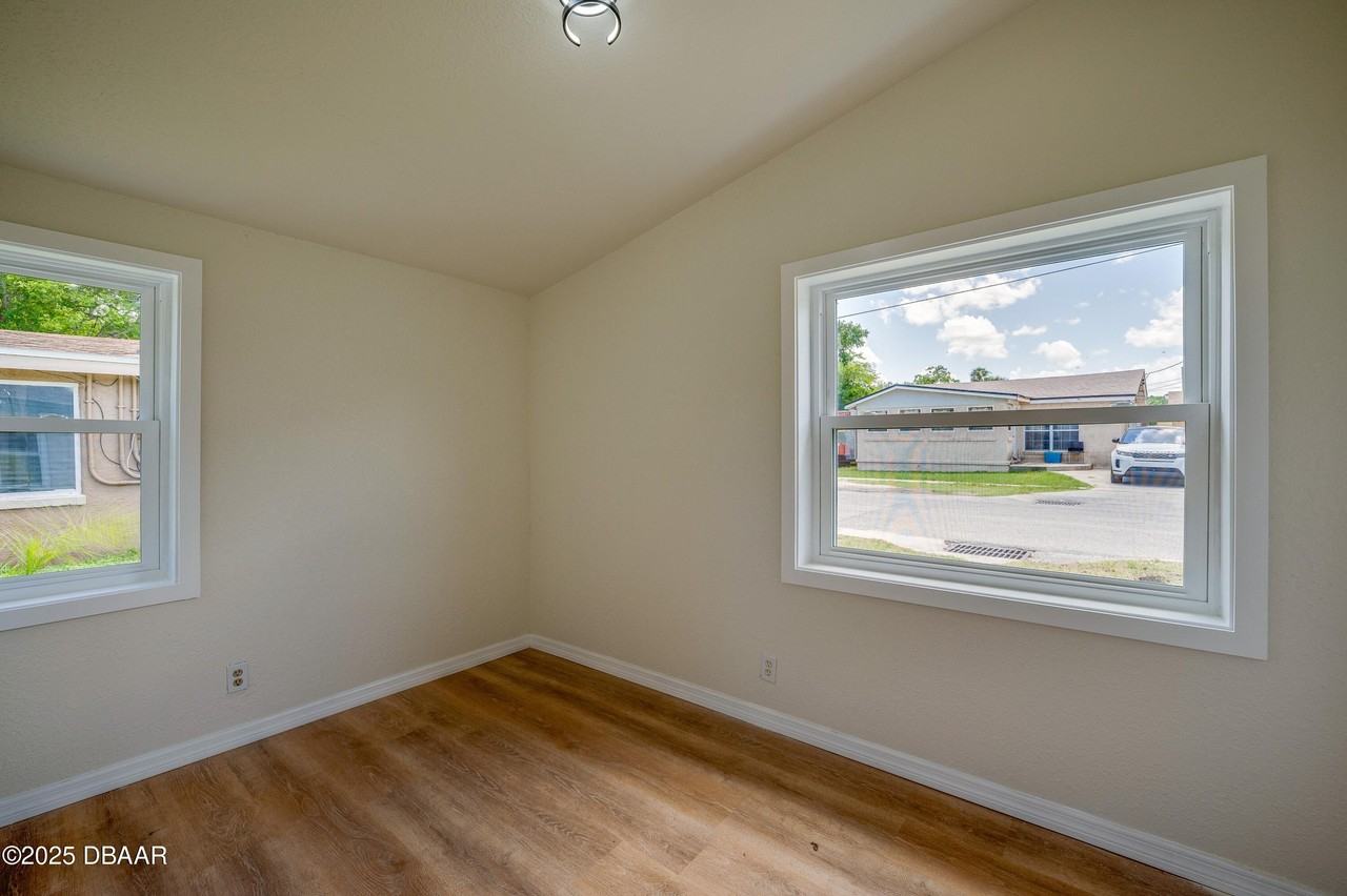 259 Jefferson St Apt 1 #1 - Photo 5 of 11