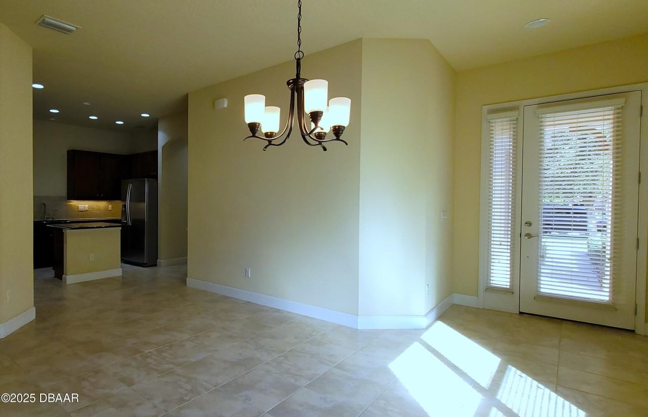 1028 Kilkenny Ln - Photo 7 of 17