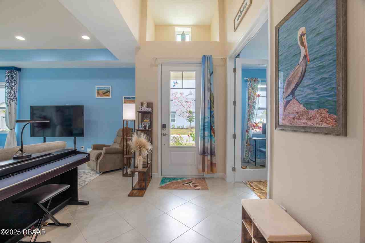 614 Coral Reef Way - Photo 5 of 45