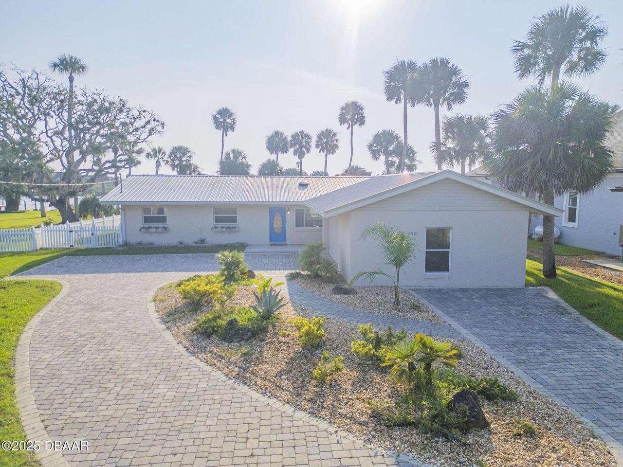 450 Lambert Ave - Photo 3 of 47