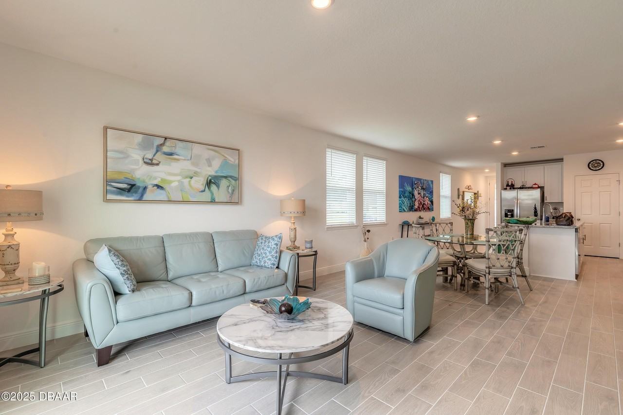 207 Pitching Wedge Drive - Photo 3 of 20