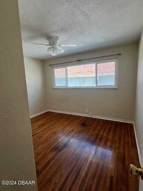 3822 South Atlantic Avenue - Photo 6 of 8