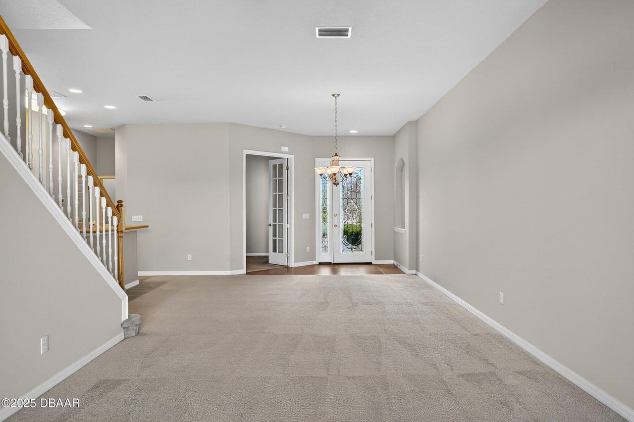 1312 Hansberry Lane - Photo 5 of 31