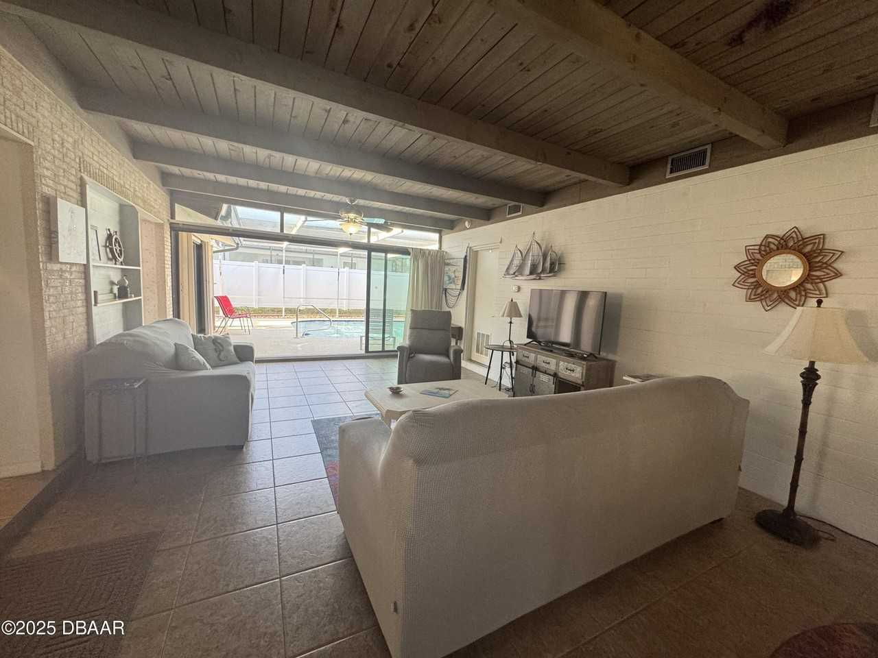 120 Ocean Grove Drive - Photo 4 of 30