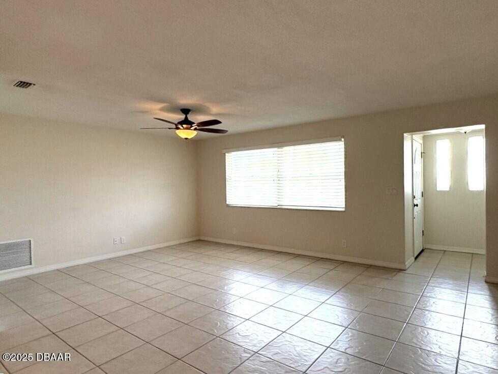 38 Valhalla Ave - Photo 4 of 24