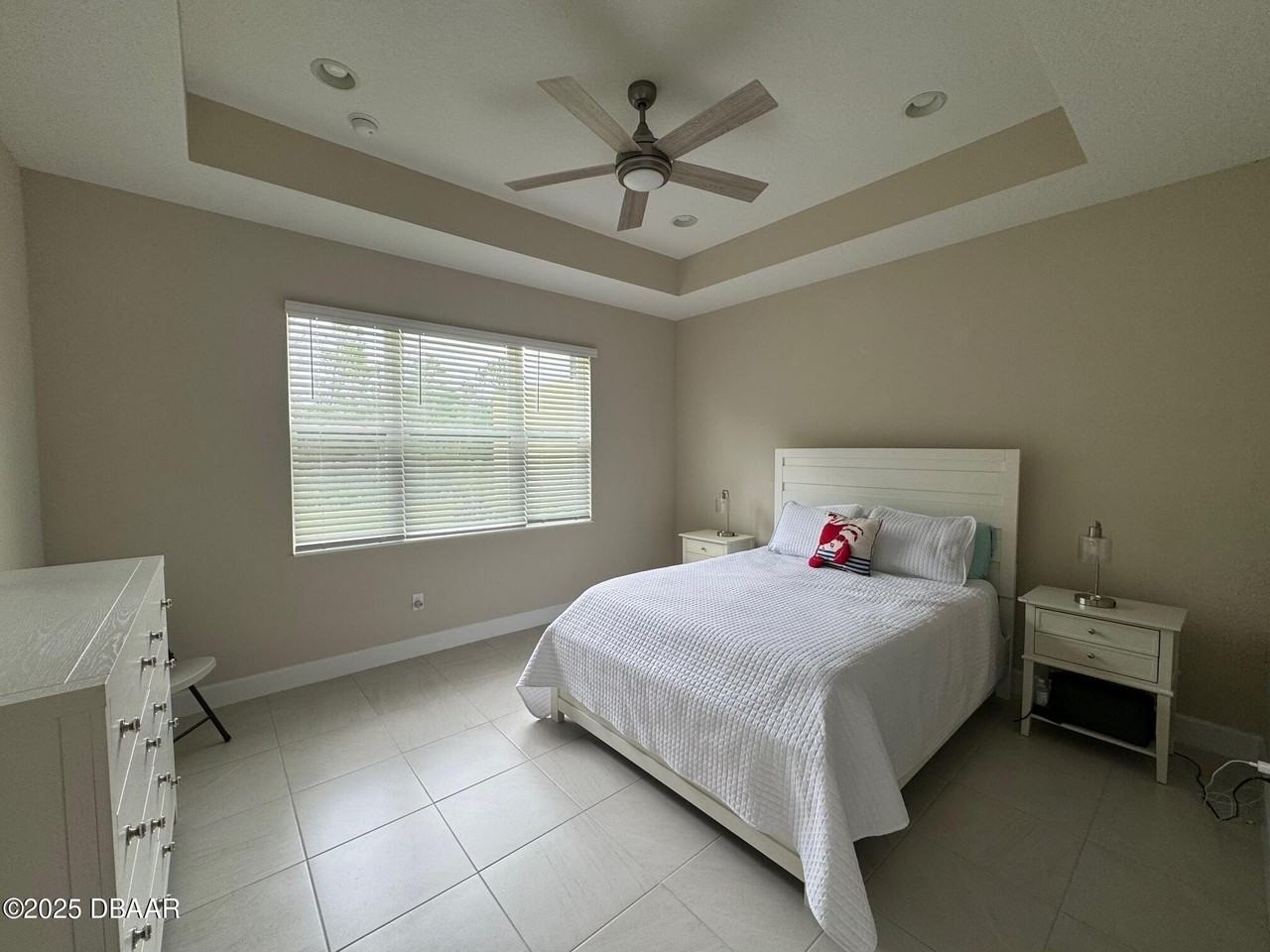1016 Sea Shell Ct - Photo 3 of 25