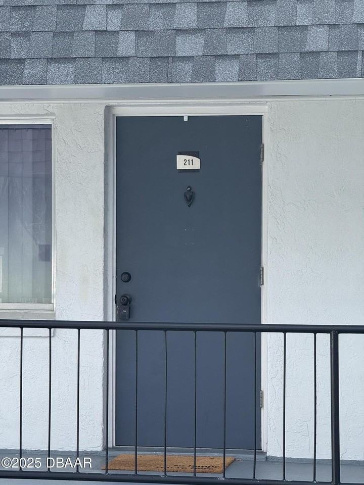 305 Ridge Boulevard #2110 - Photo 2 of 10