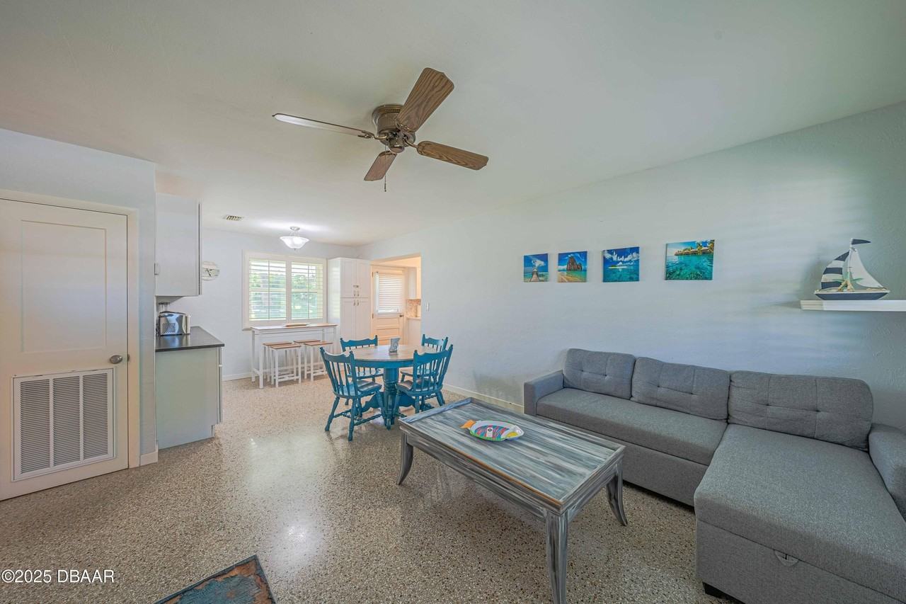 3948 Cardinal Blvd - Photo 4 of 23