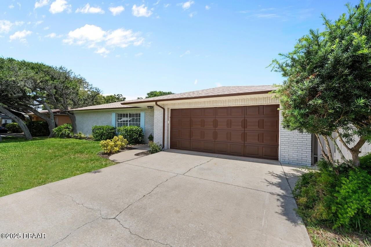 80 Cindy Ln - Photo 3 of 45