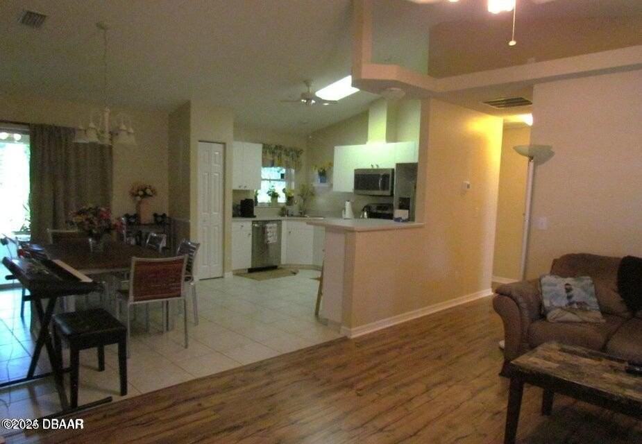 6 Sea Brook Pl - Photo 5 of 7