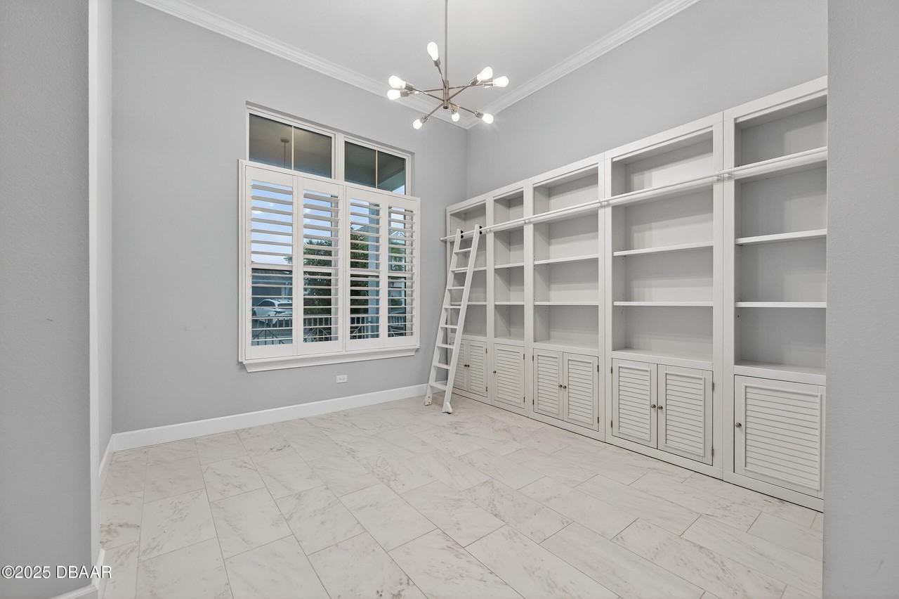 53 Marden Dr - Photo 5 of 38