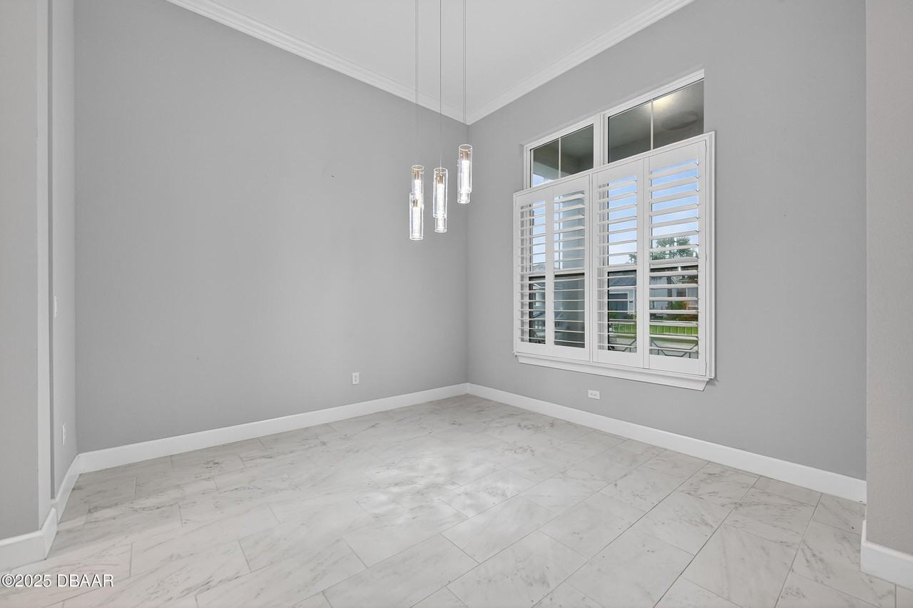 53 Marden Dr - Photo 7 of 38