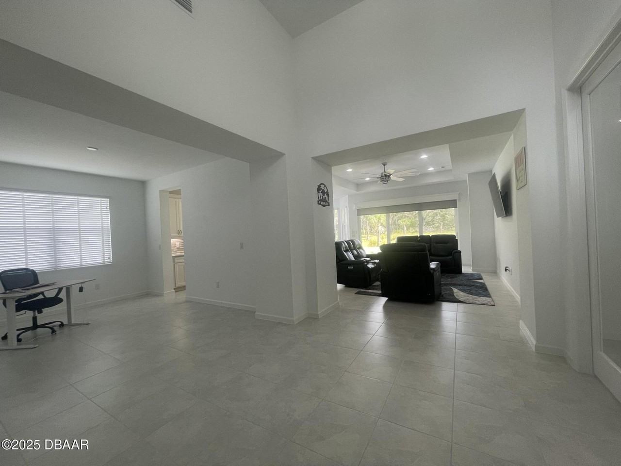 548 Hang Loose Way - Photo 7 of 44