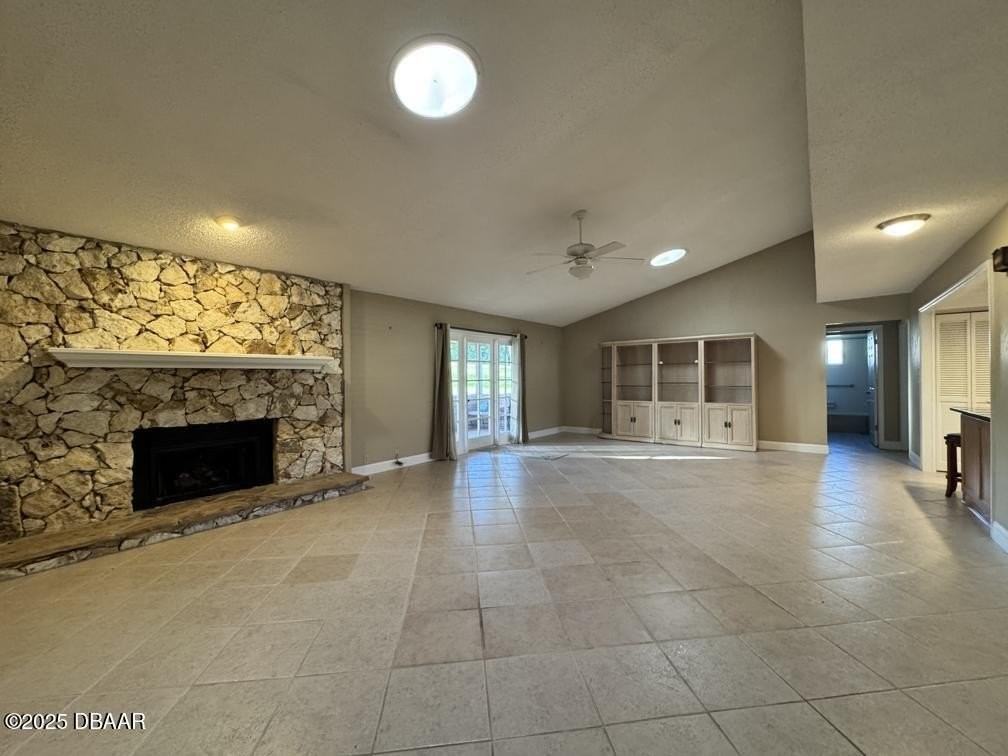 653 Pelican Bay Dr - Photo 3 of 27