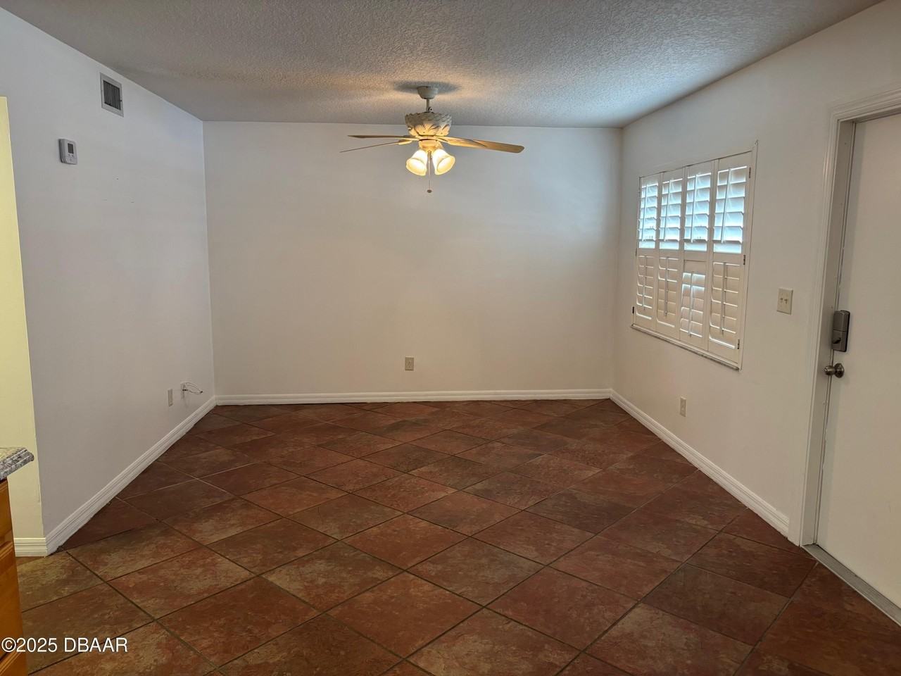 3724 South Atlantic Avenue #4 - Photo 3 of 10