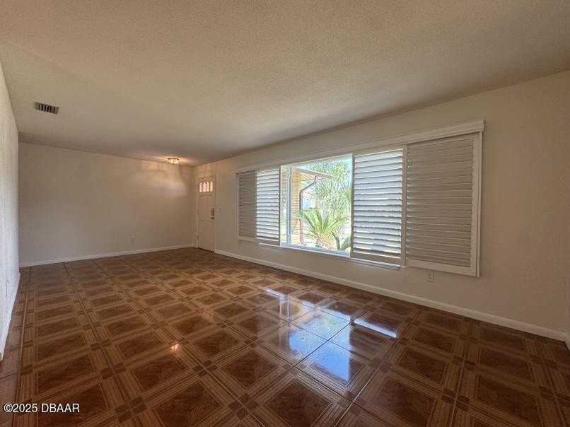 4350 Candlewood Ln - Photo 4 of 24