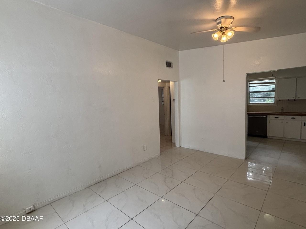 724 Greenway Pl - Photo 5 of 21