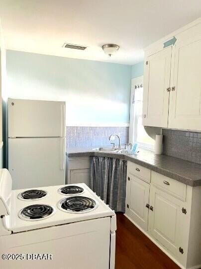 409 Poinsettia Rd Apt 2 #2 - Photo 6 of 15